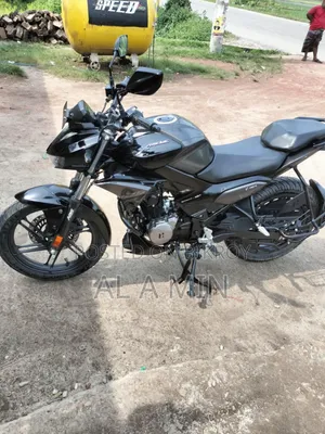 Hero 2025 Black