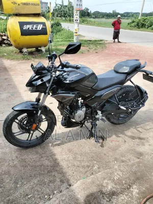 Hero 2025 Black