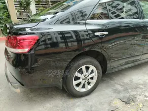 Toyota Premio 2019 Black