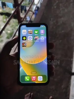 Apple iPhone X 64 GB White