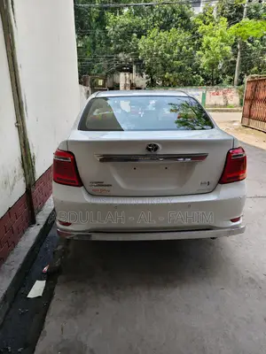 Toyota Axio 2017 Pearl
