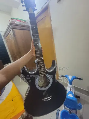 দুইটা গিটার বিক্রি হবে