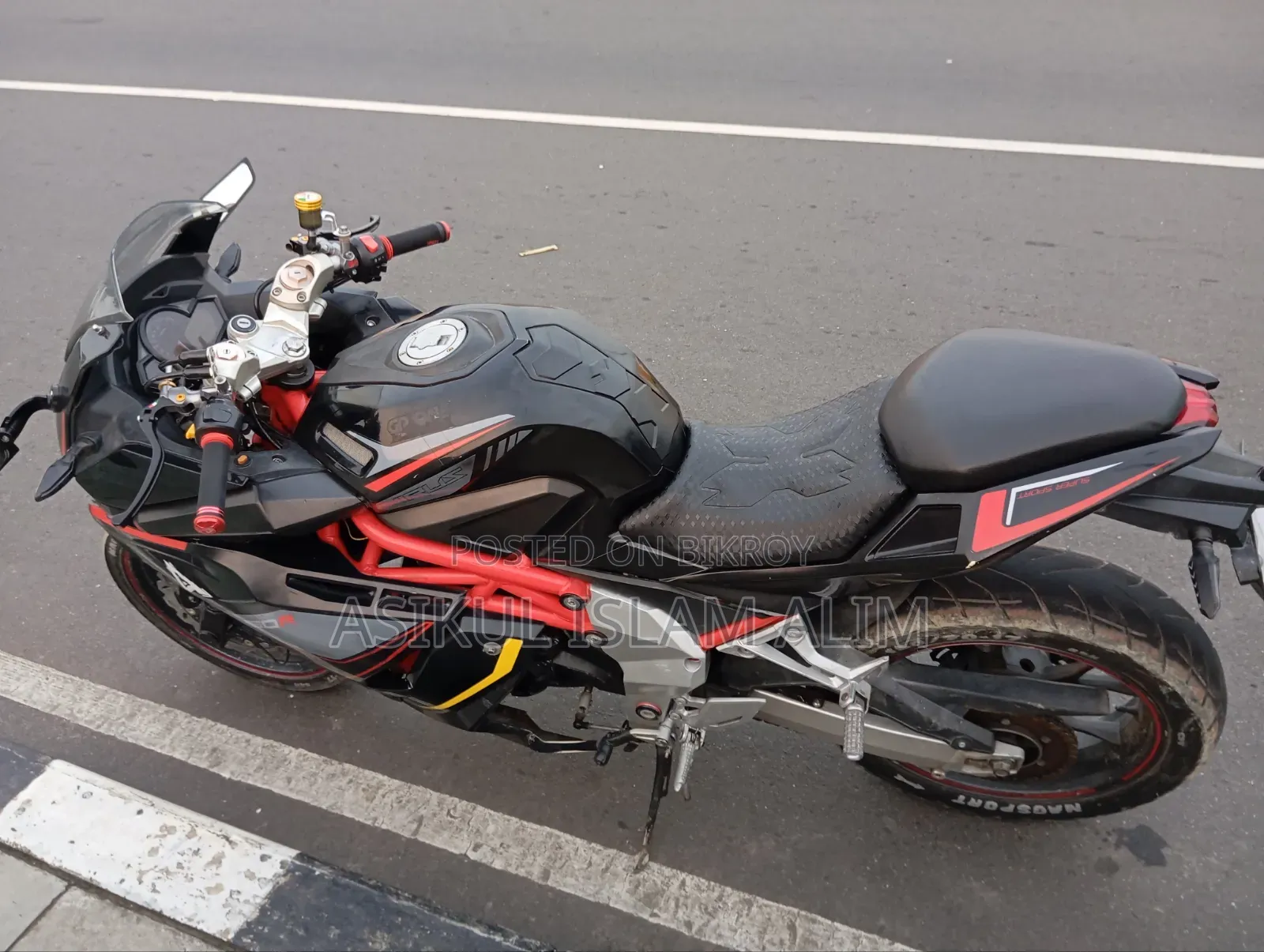 BMW Sport 2019 Black