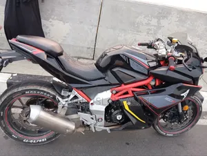 BMW Sport 2019 Black