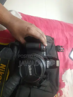 ডিএসএলআর ক্যামেরা বিক্রয়