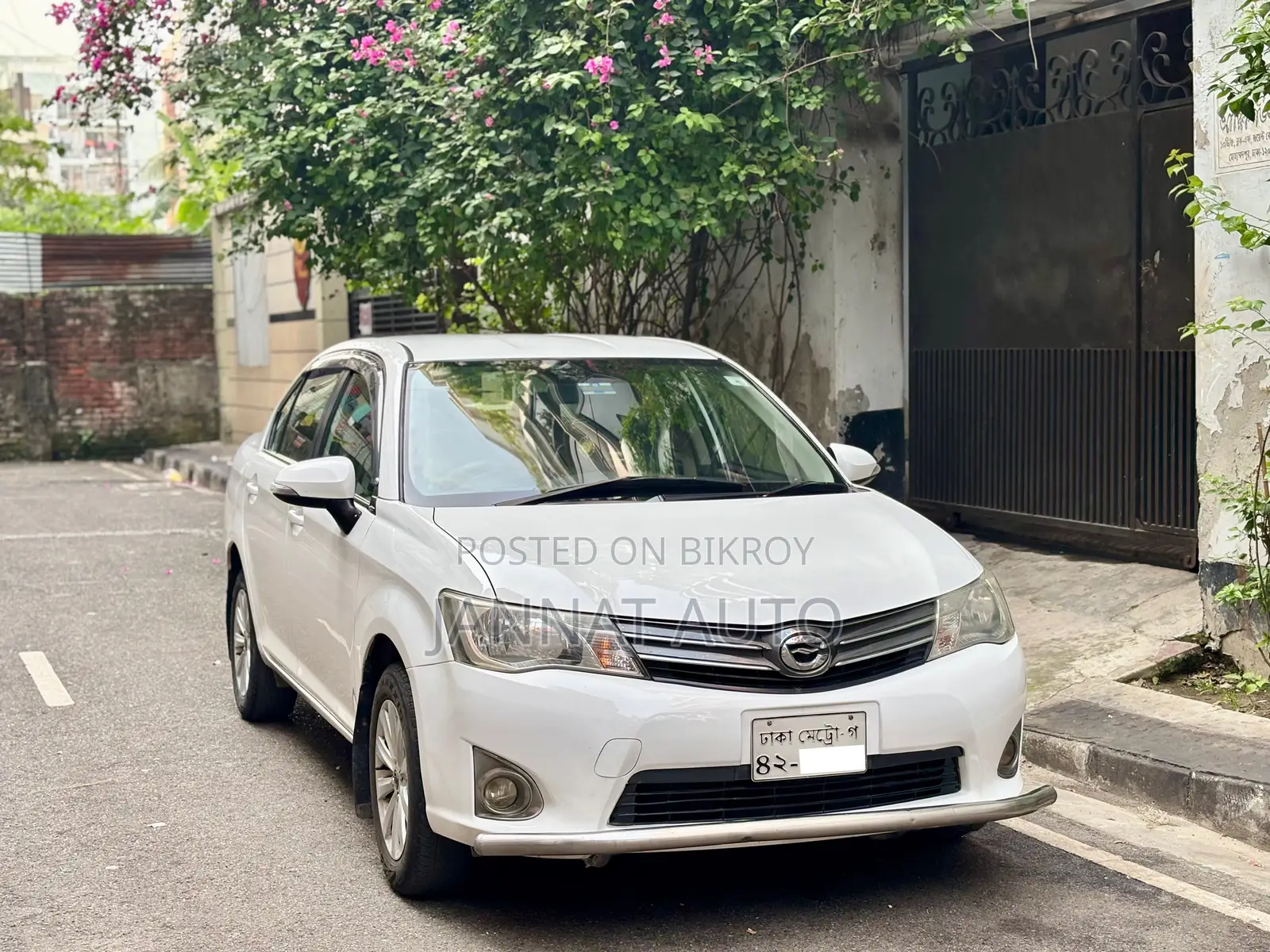 Toyota Axio 2013 White
