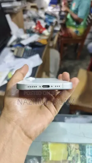 Apple iPhone 16 256 GB White