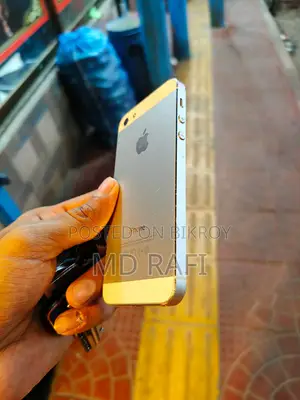 অ্যাপল আইফোন ৫এস ১৬ জিবি সাদা