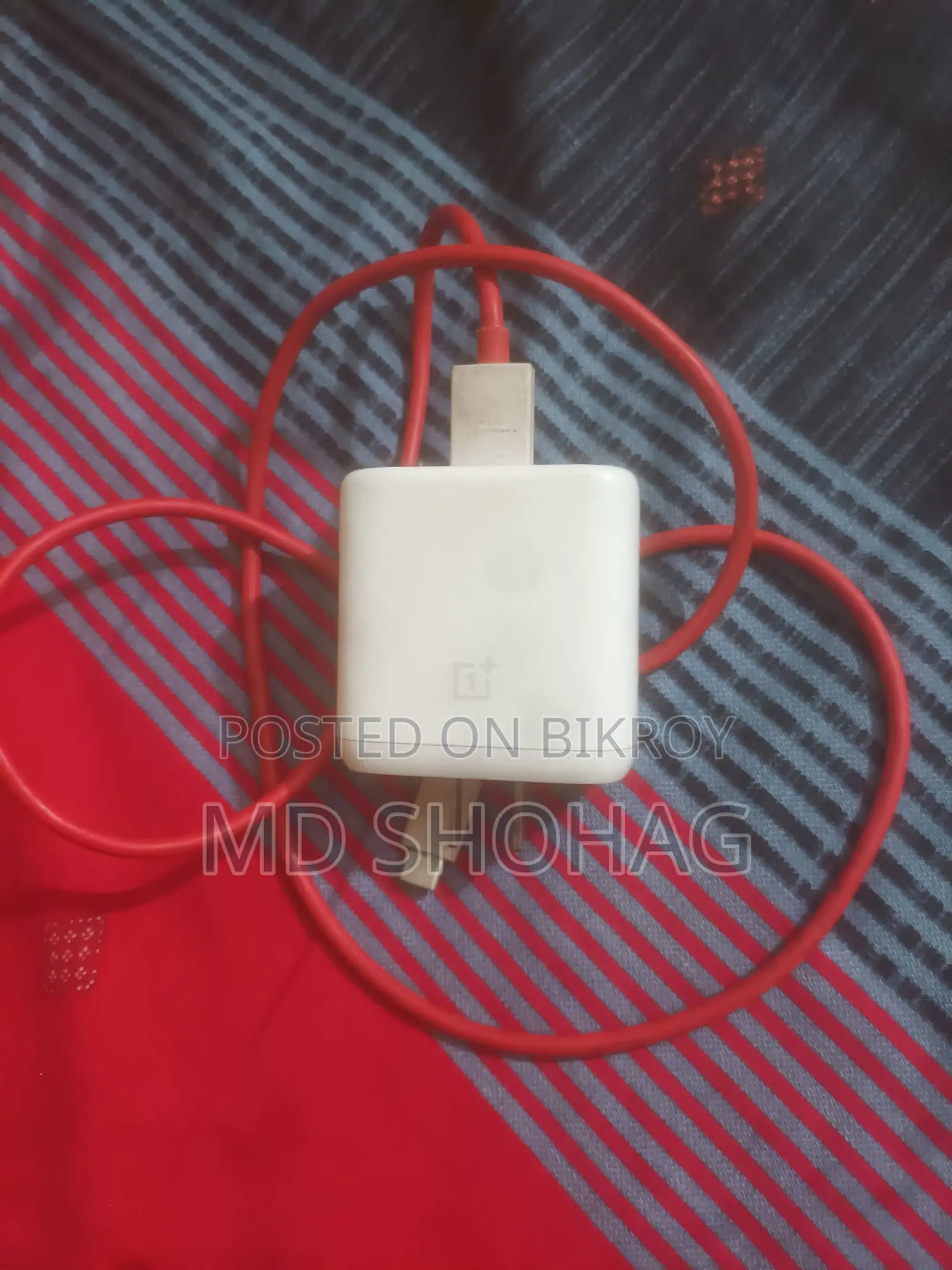 One Plus 8t Charger