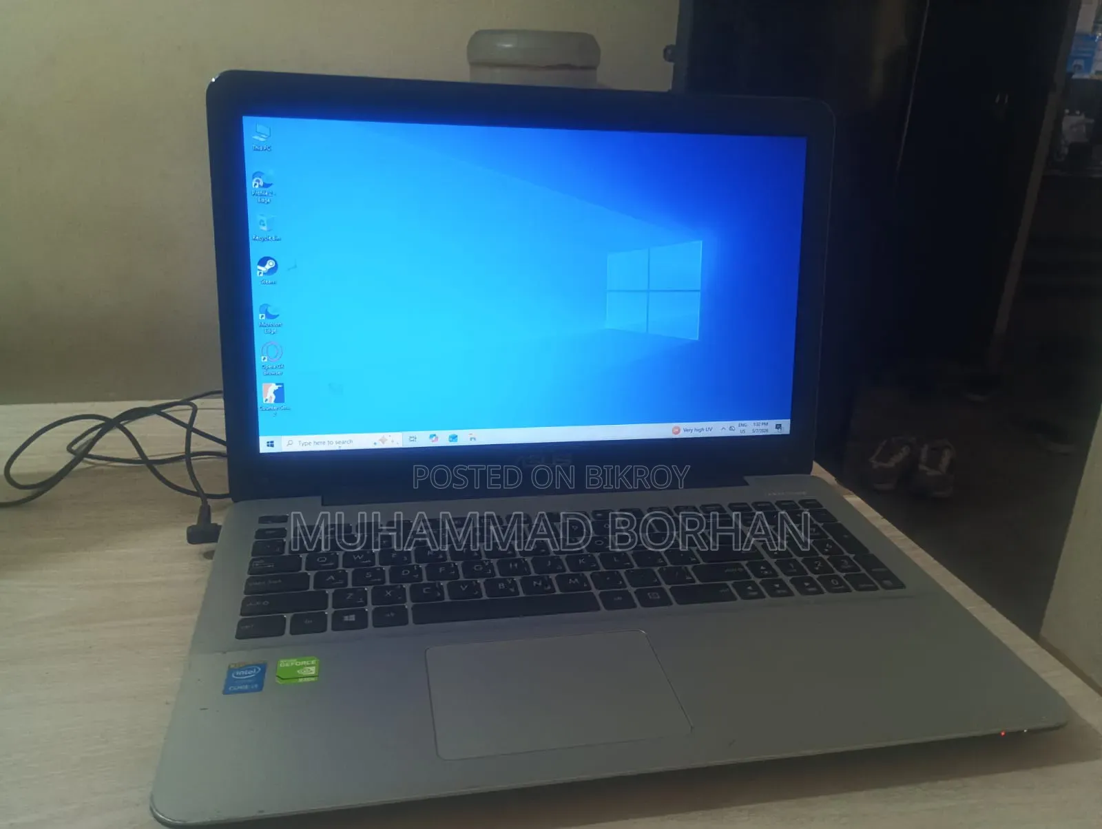 Laptop Asus K555LD 4GB Intel Core I5 HDD+SSD 1T