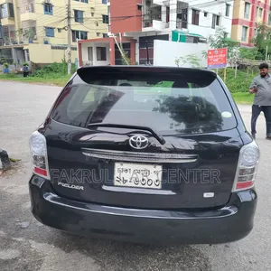 টয়োটা করোলা ফিল্ডার ২০১২ কালো