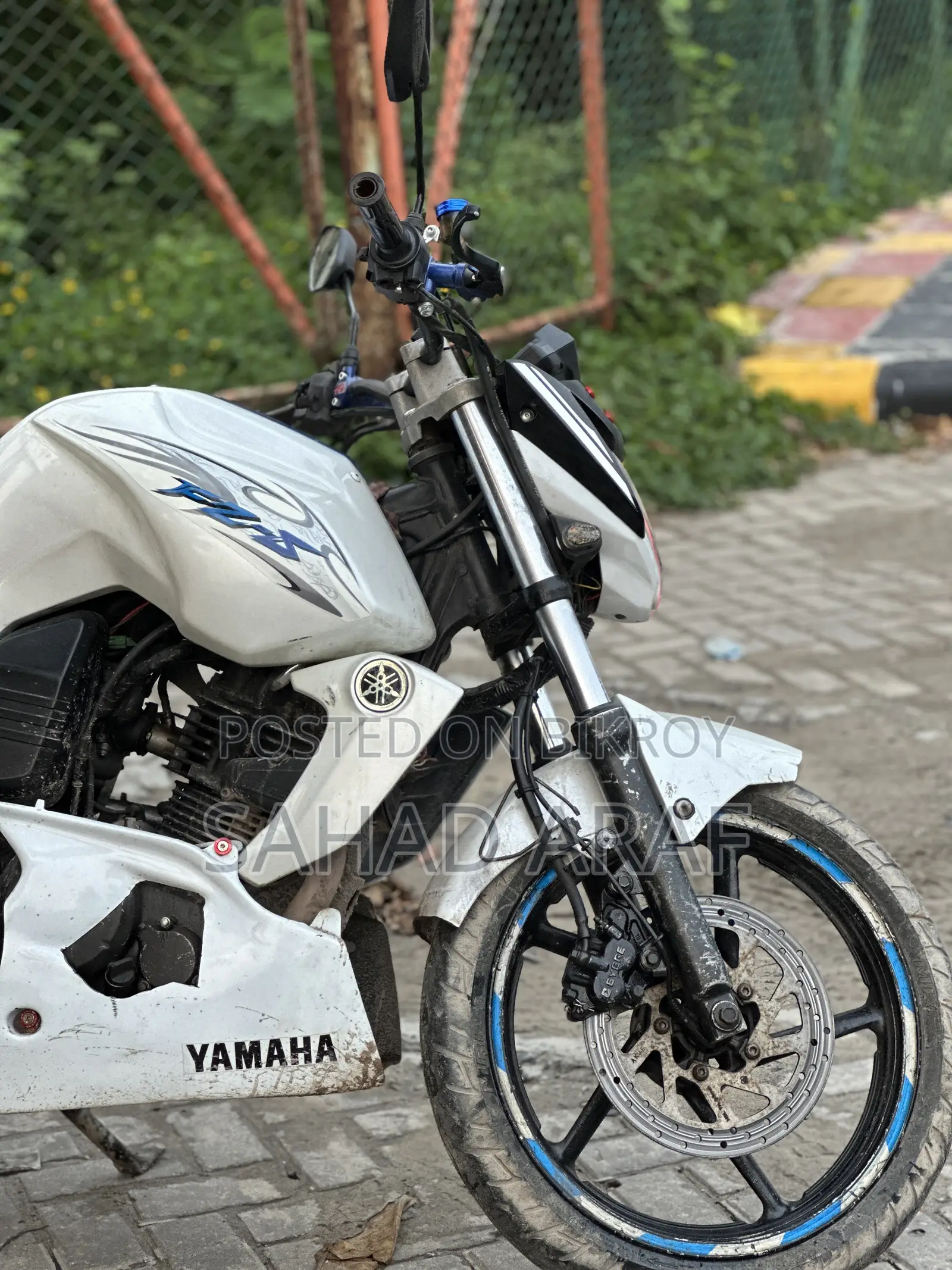 Yamaha FZ 2013 White