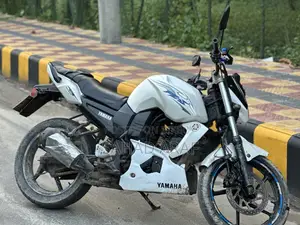 Yamaha FZ 2013 White