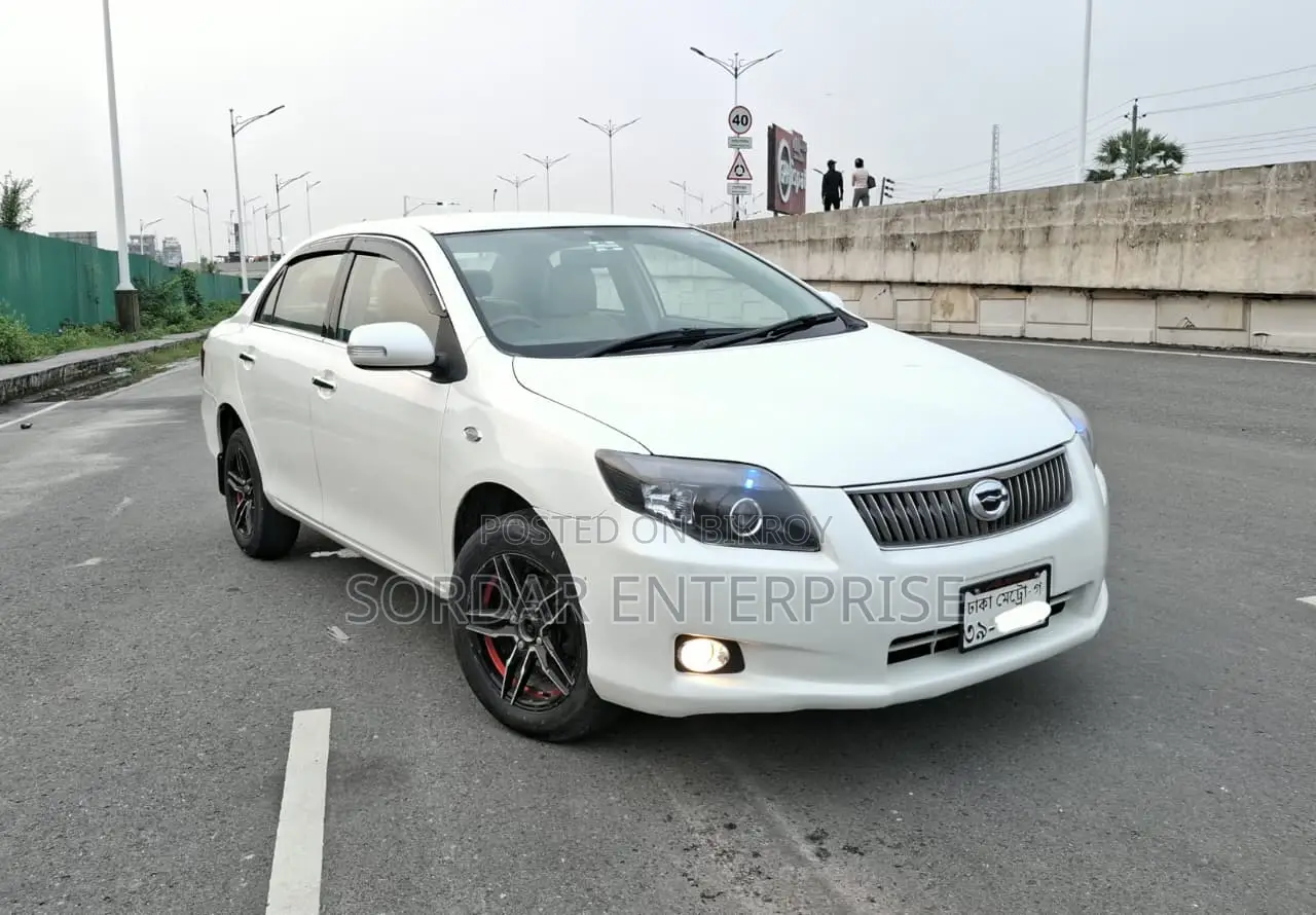 Toyota Axio 2011 Pearl