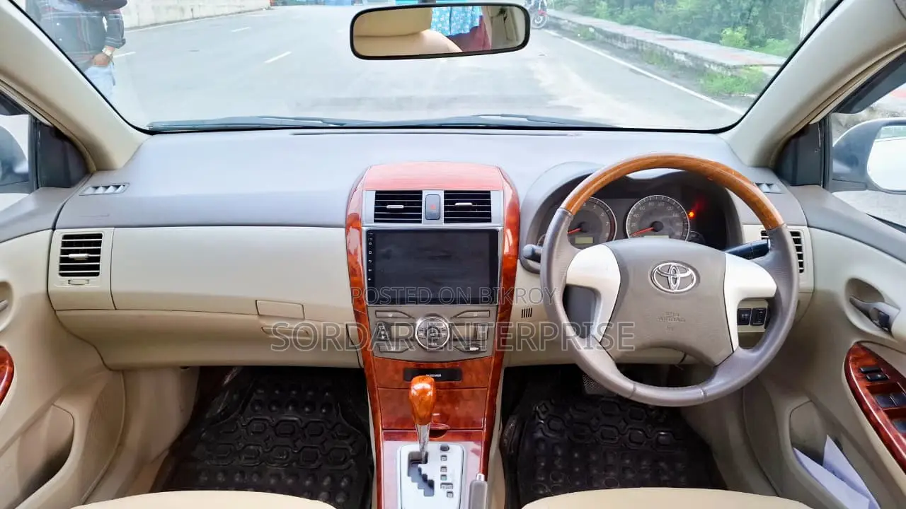 Toyota Axio 2011 Pearl