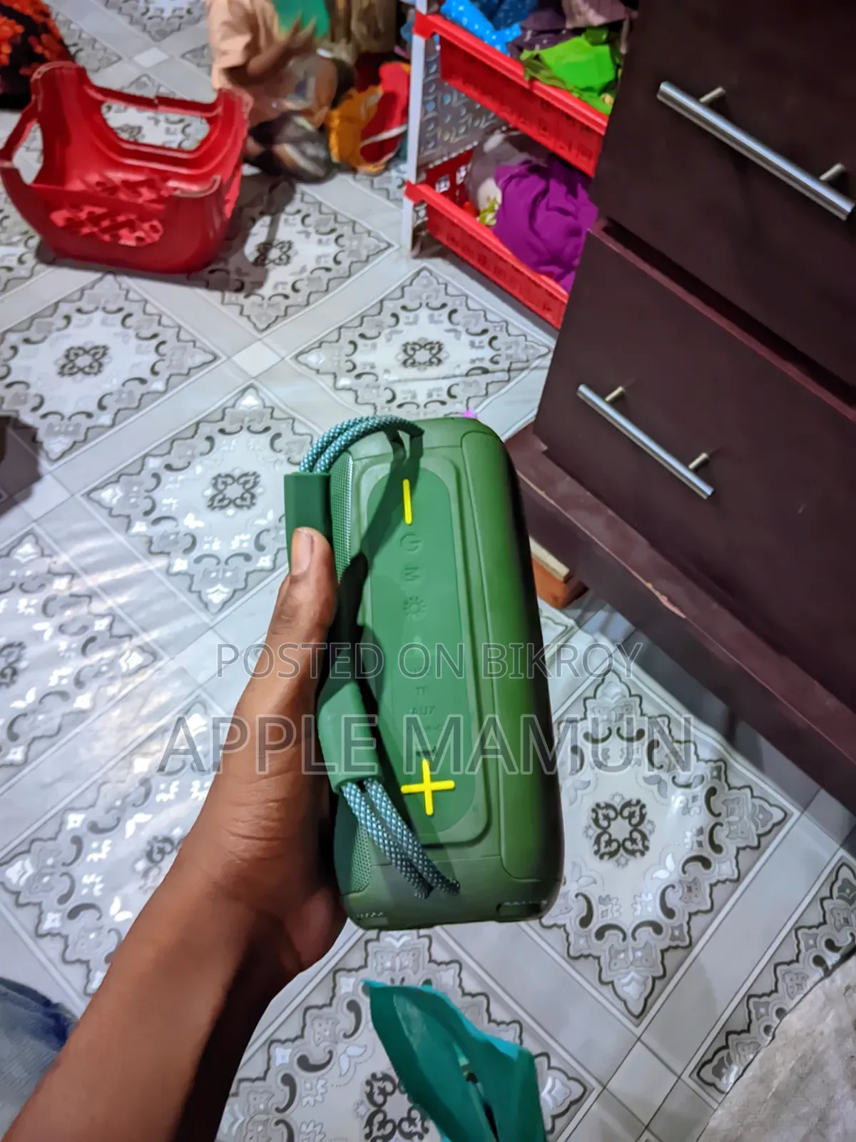 A sound speaker will be sold for 1500 Taka
