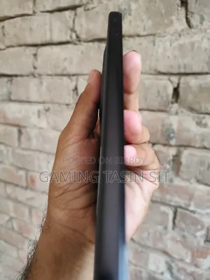 নতুন মটোরোলা মোটো জি১০০ ১২৮ জিবি ব্ল্যাক
