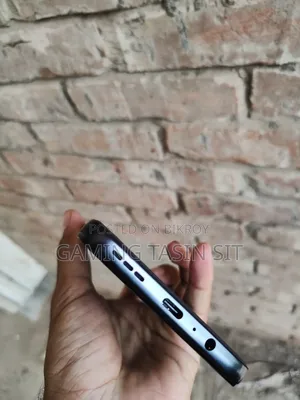 নতুন মটোরোলা মোটো জি১০০ ১২৮ জিবি ব্ল্যাক