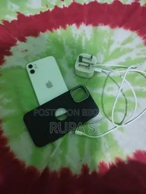 Apple iPhone 11 64 GB White