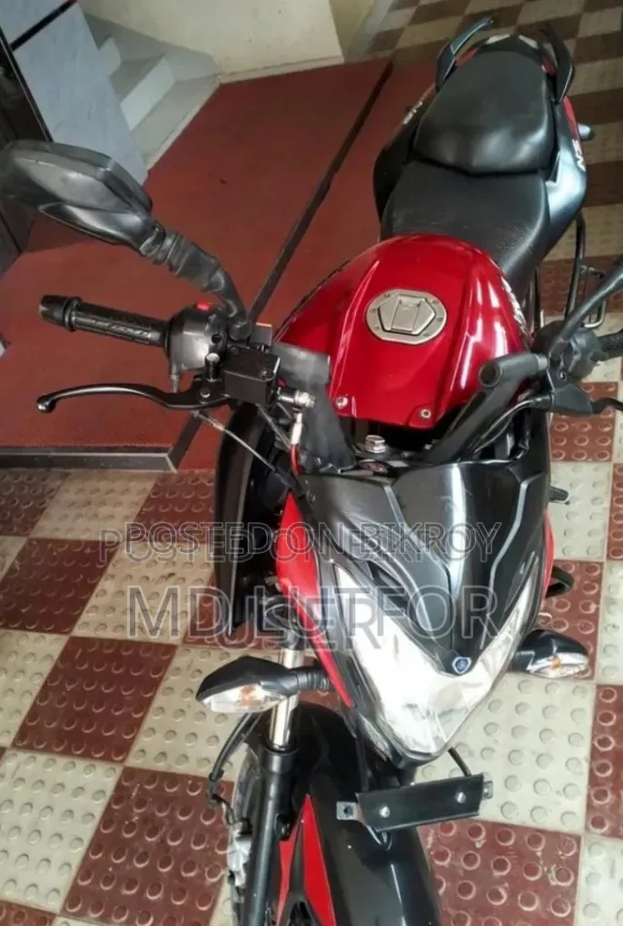Bajaj Pulsar NS 160 2020 Red