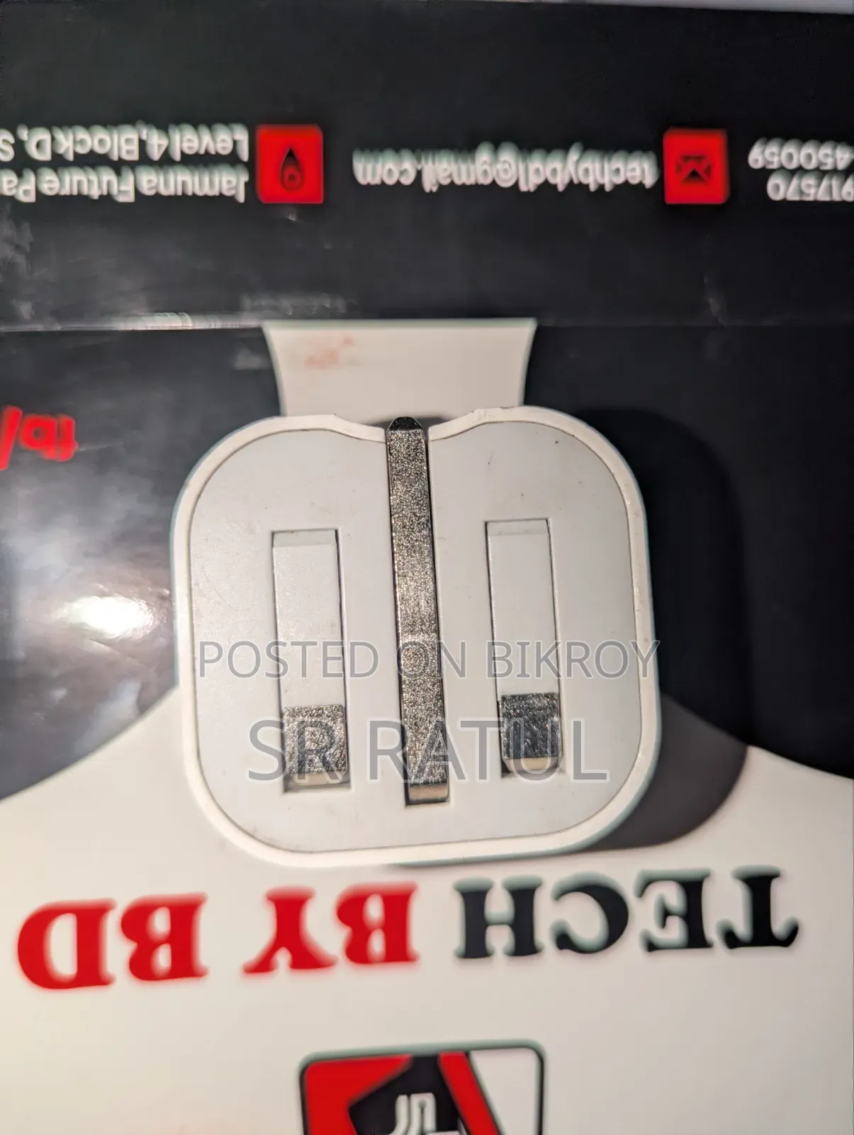Apple Adapter And Cable 20w
