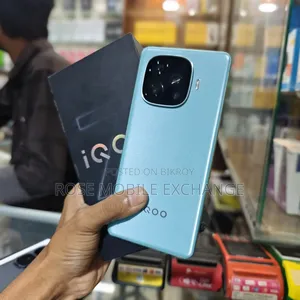 iQOO 256 GB