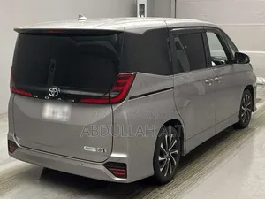 Toyota Noah 2022 Gray