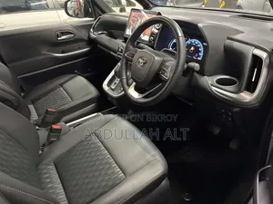 Toyota Noah 2022 Gray