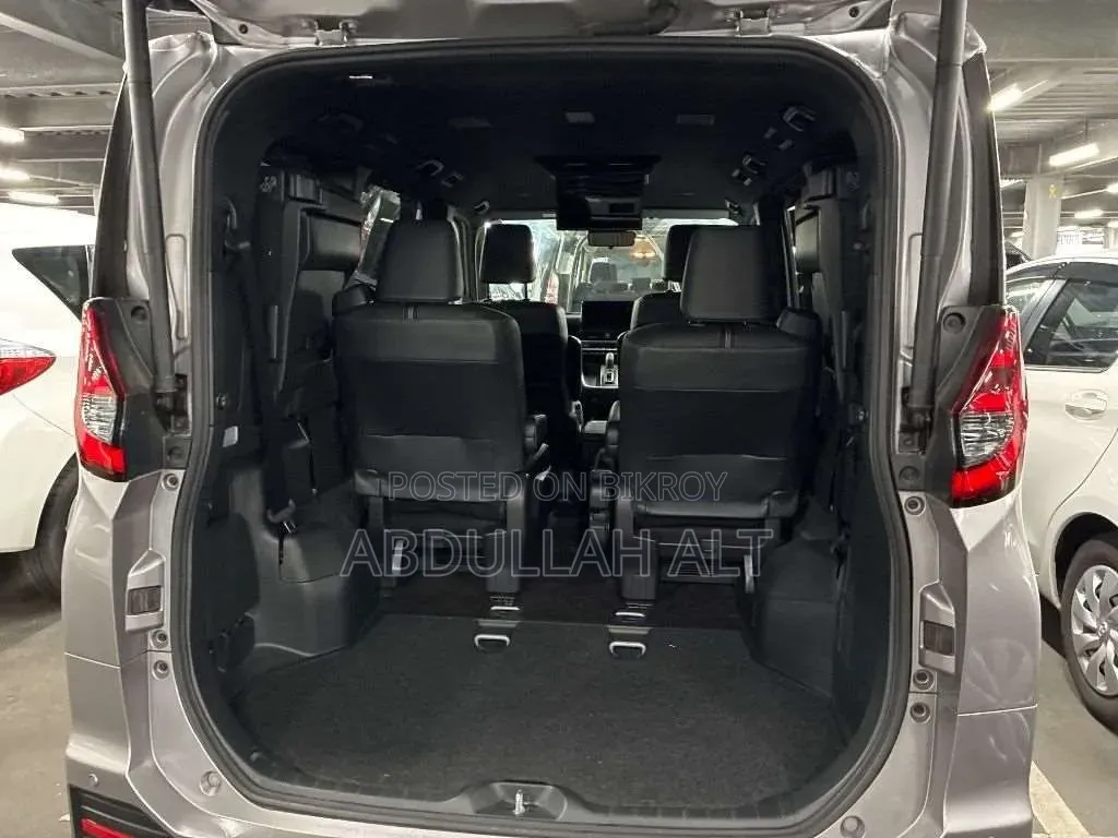 Toyota Noah 2022 Gray
