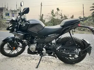 New Hero Xtreme 125R 2025 Black