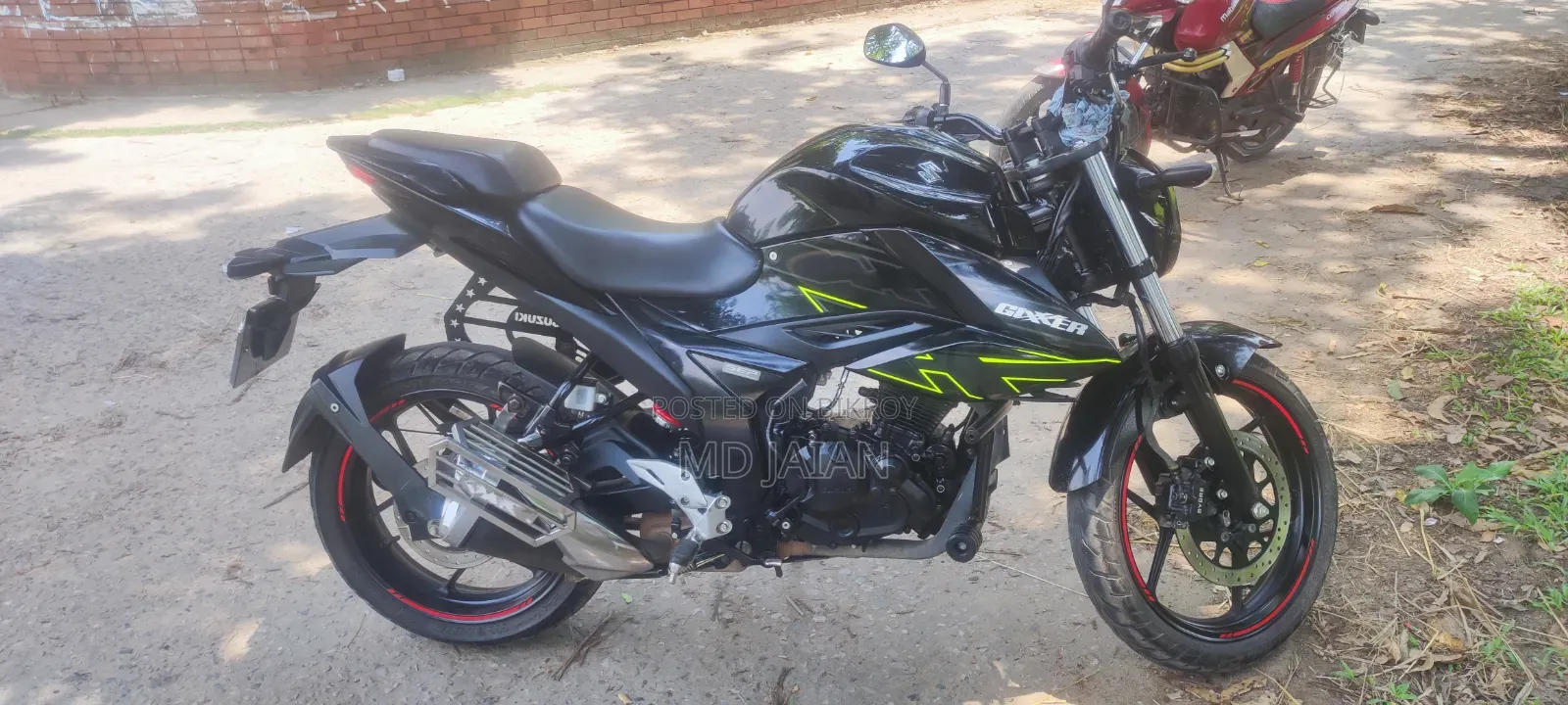 Suzuki 2025 Black