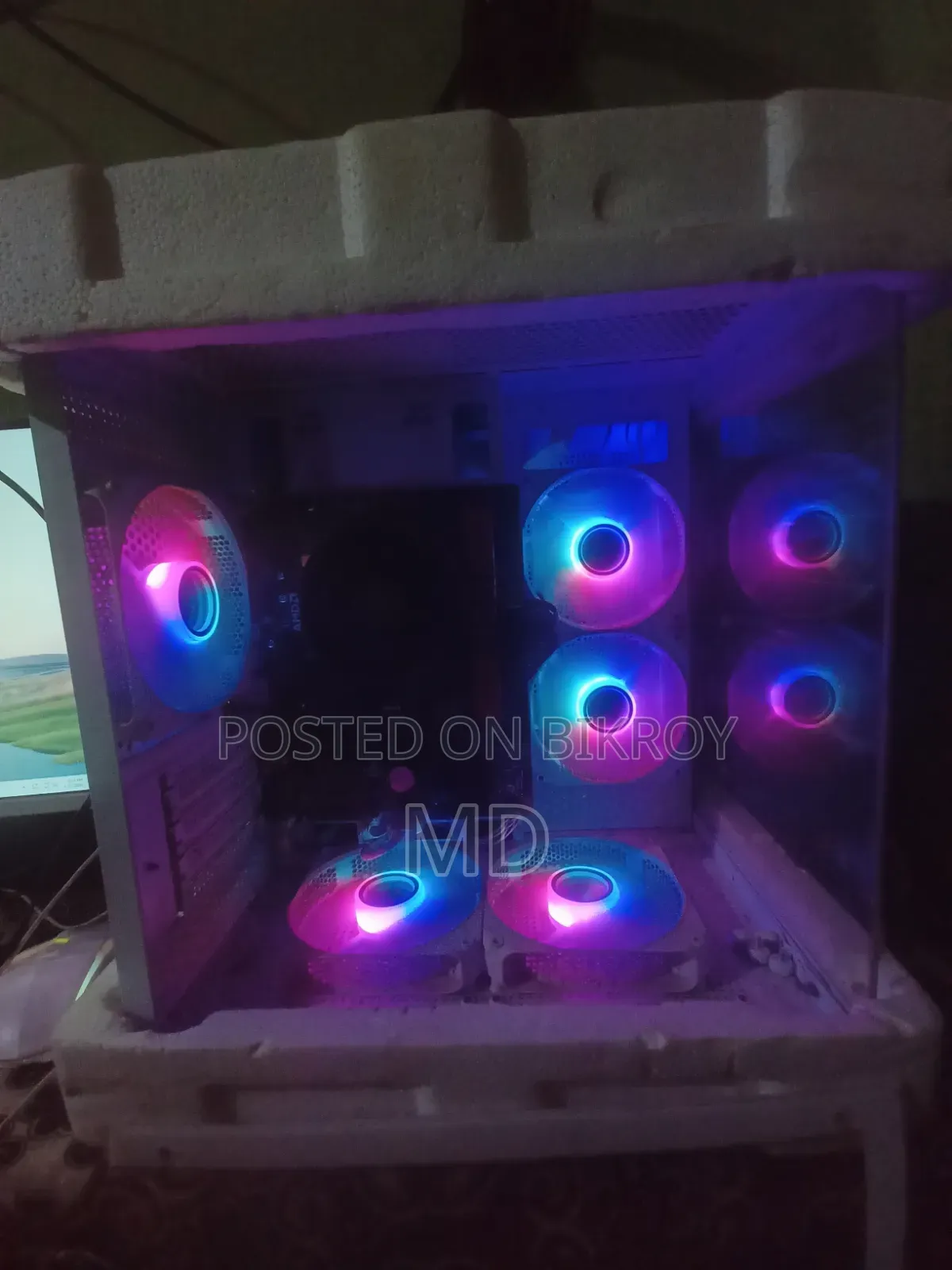 Desktop Computer 16GB AMD Ryzen 5 SSD 256GB