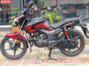 Hero Hunk 2022 Red