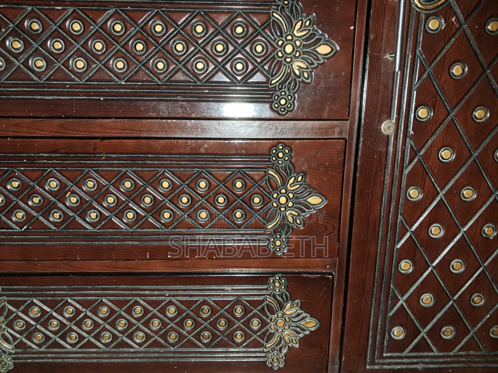 Wardrobe Sell