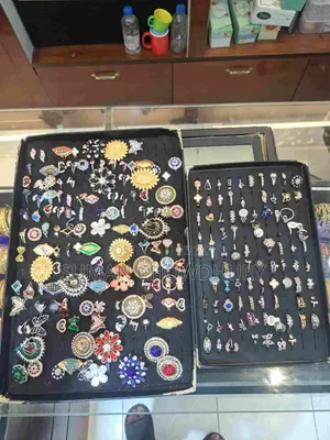 Ladies ornaments, shoes to be sold in a full lot at 60% discount.