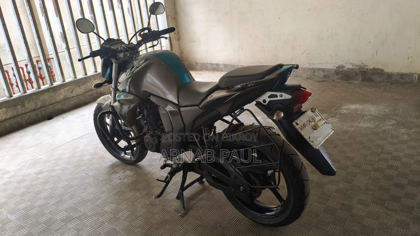 Yamaha FZ 2017 গ্রে