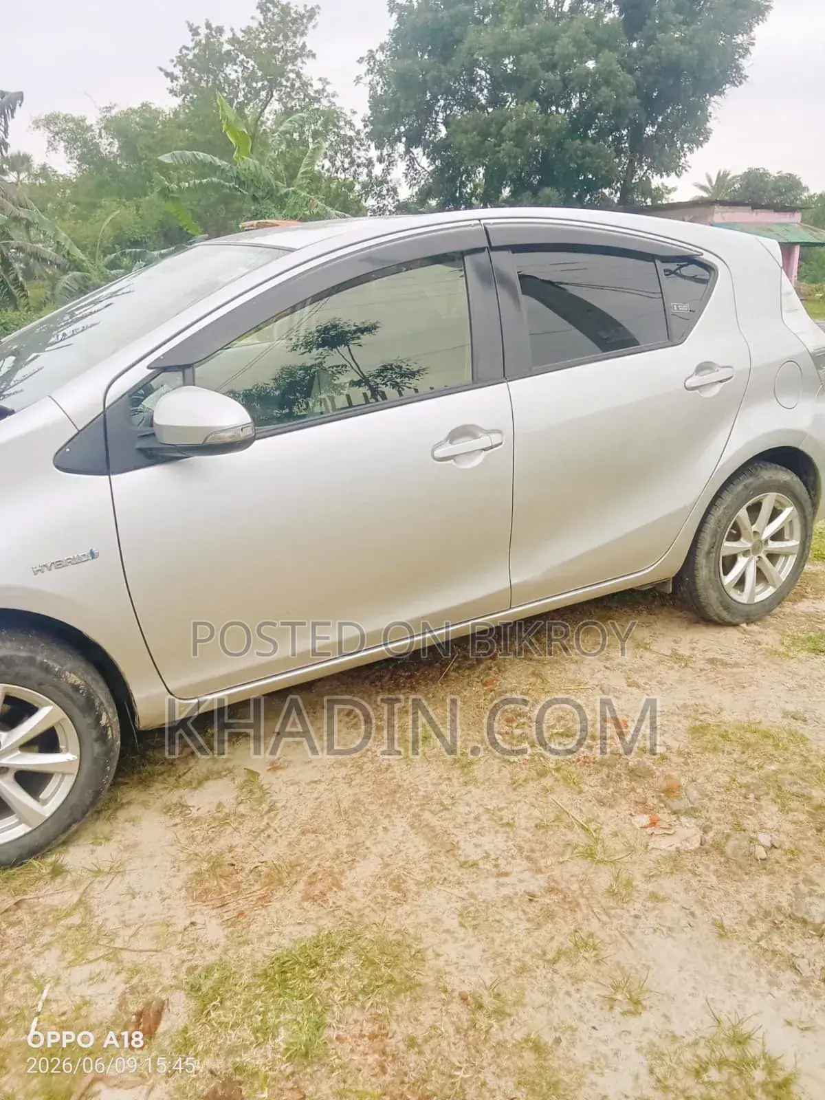 Toyota Aqua 2012 Silver