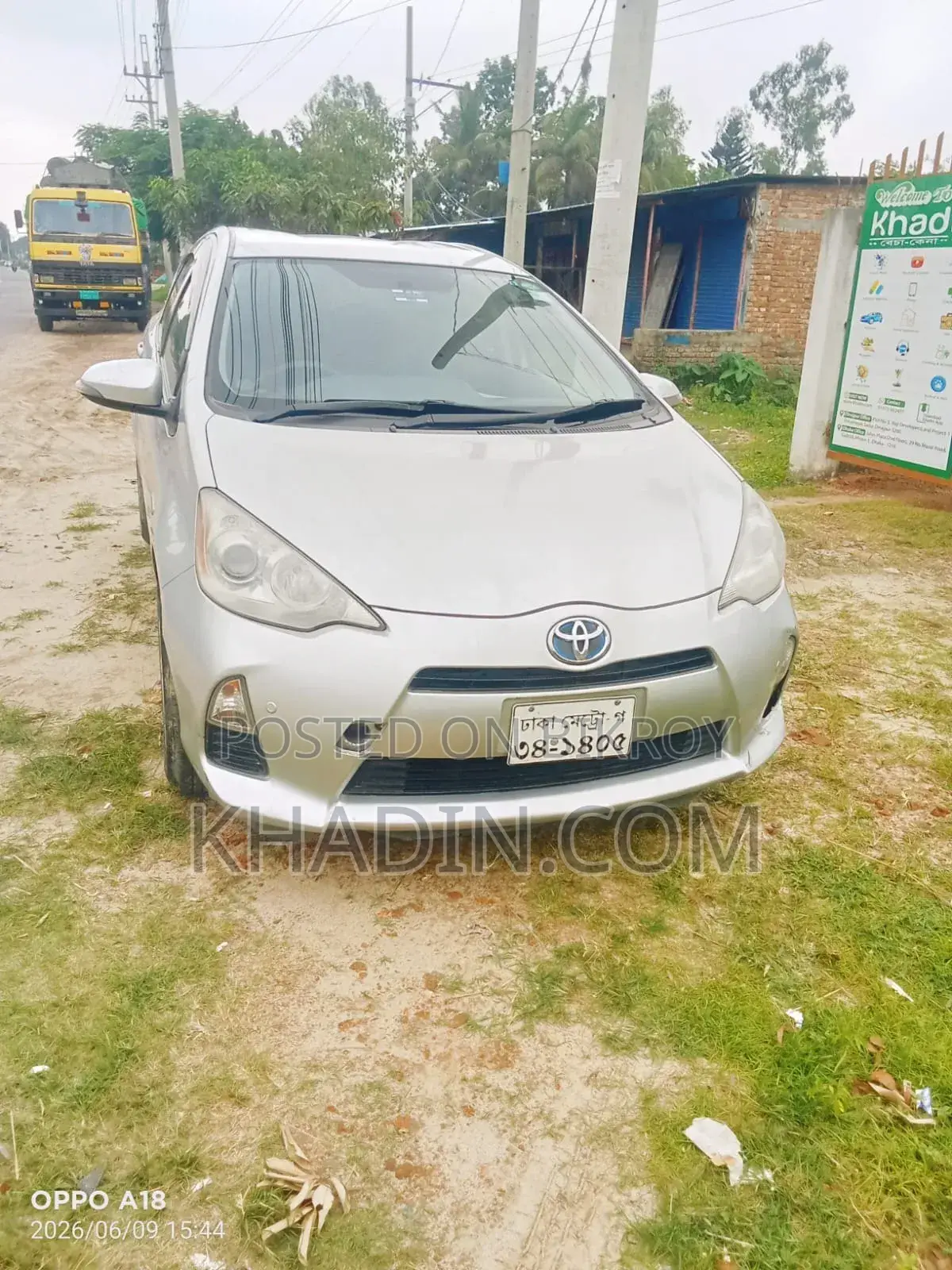Toyota Aqua 2012 Silver