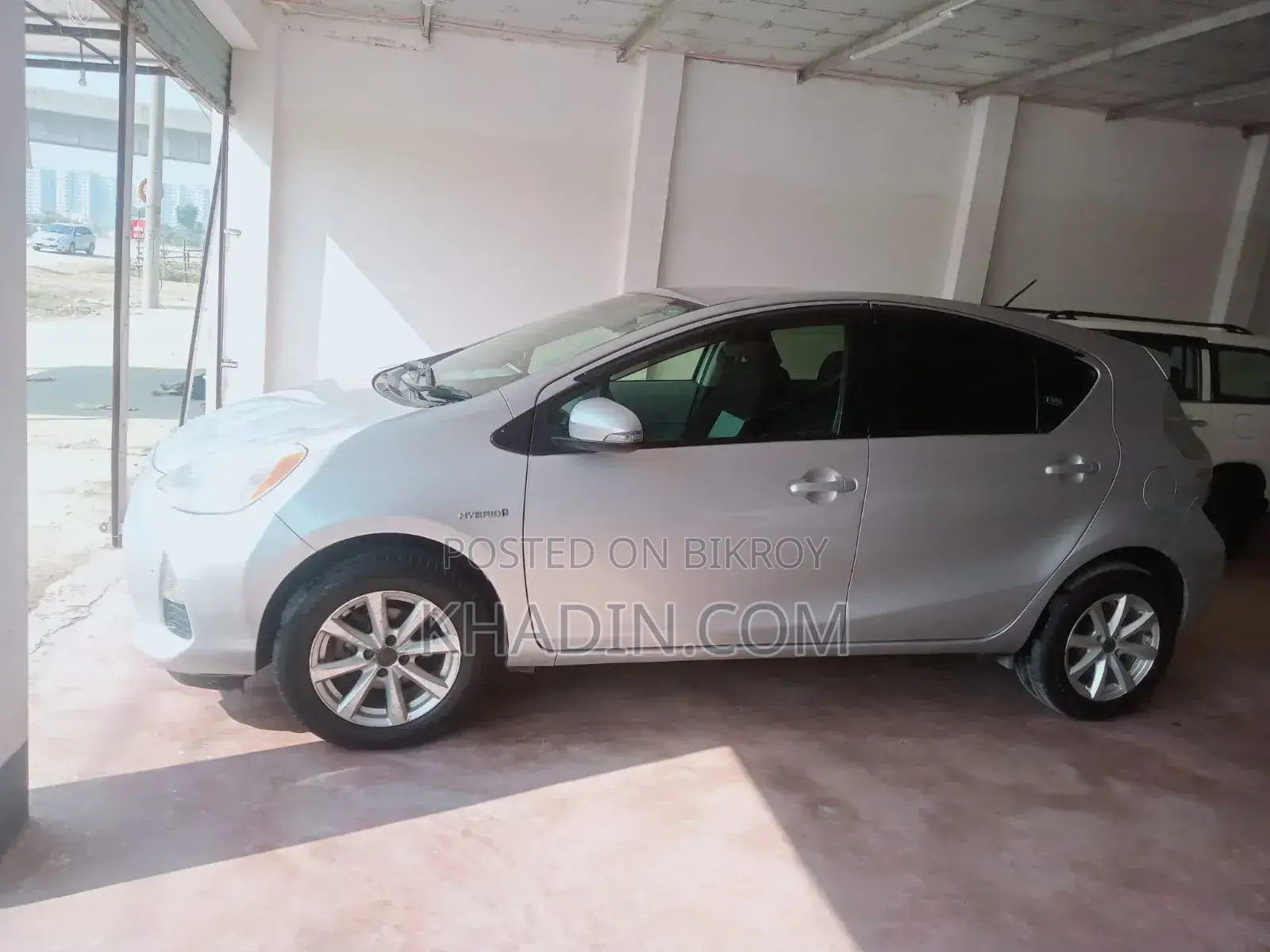 Toyota Aqua 2012 Silver