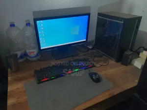 Gigabyte GA-H110MSTX-HD3-ZK 12GB Intel Core i5 SSD 128GB