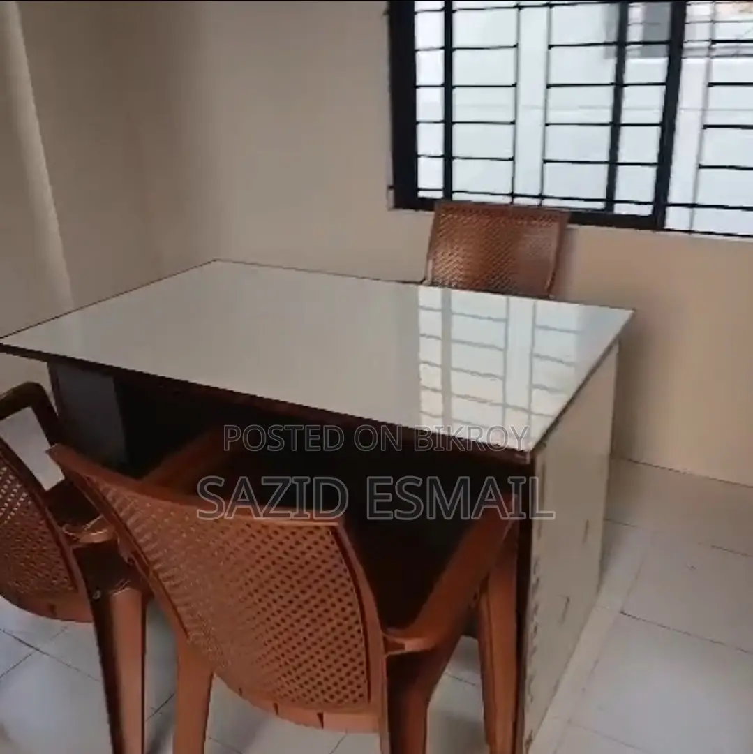 Study / Reading / Secretary Table