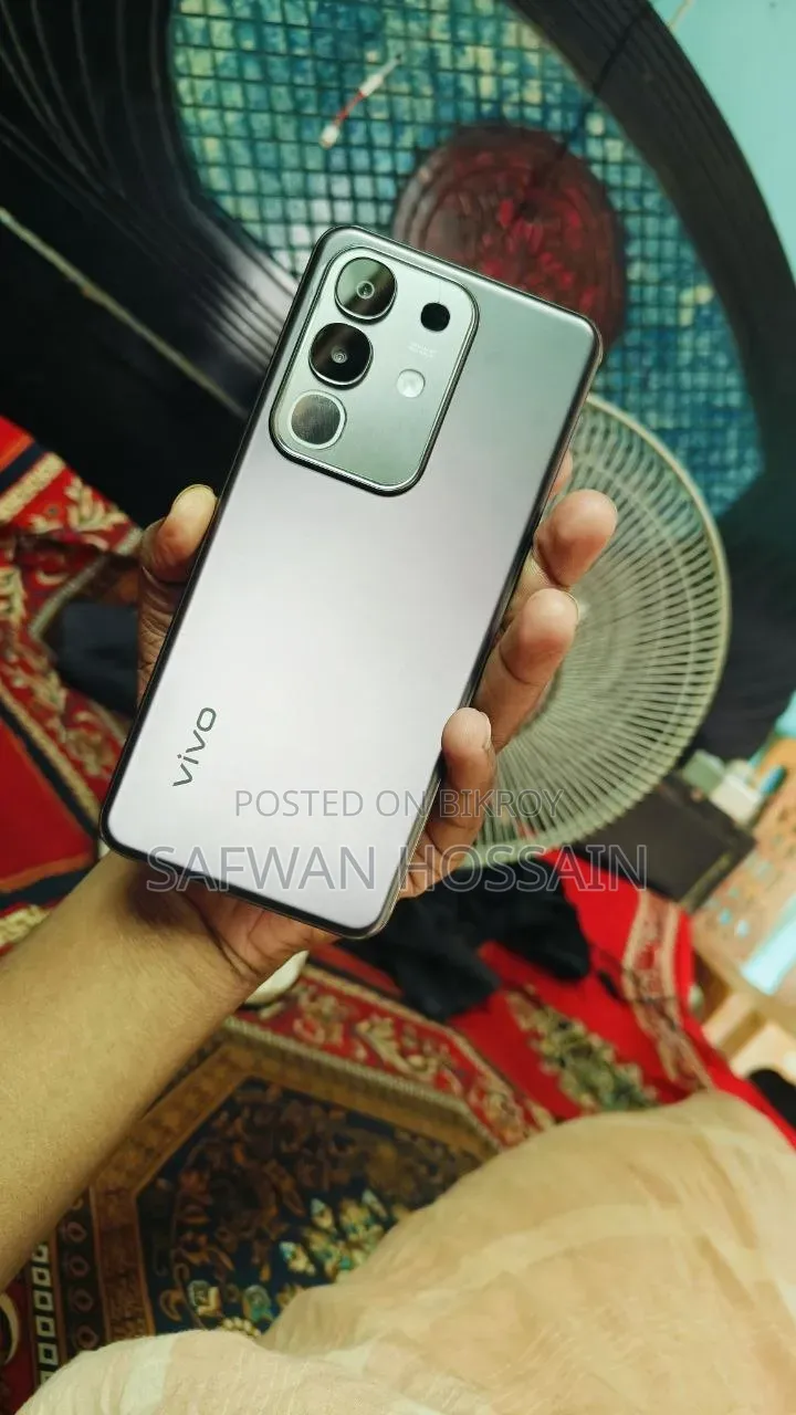 Vivo Y29 128 GB