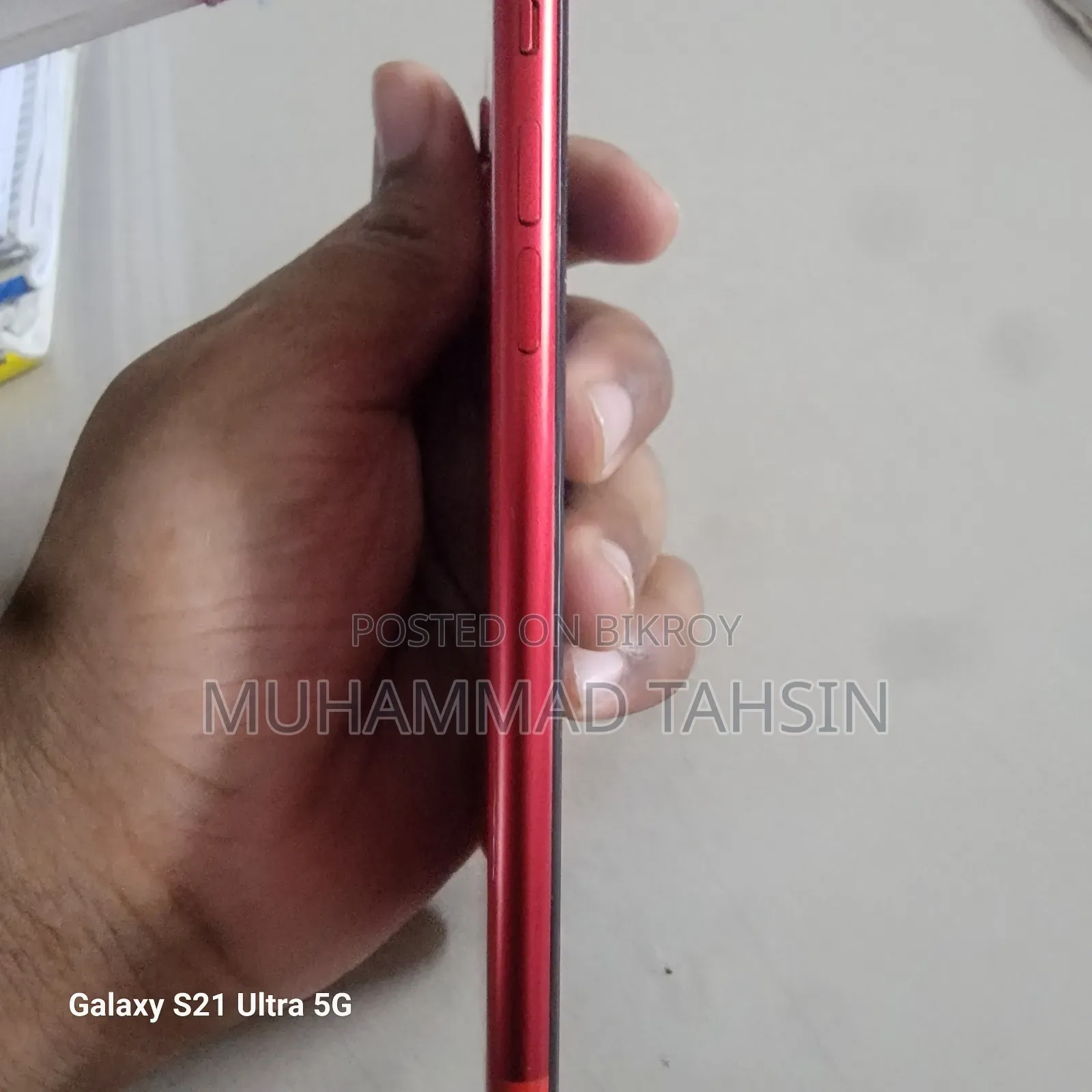 New Apple iPhone SE (2020) 128 GB Red