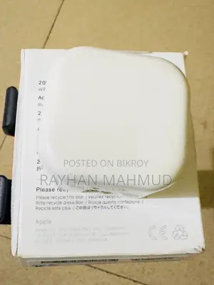 Apple Original Adapter.