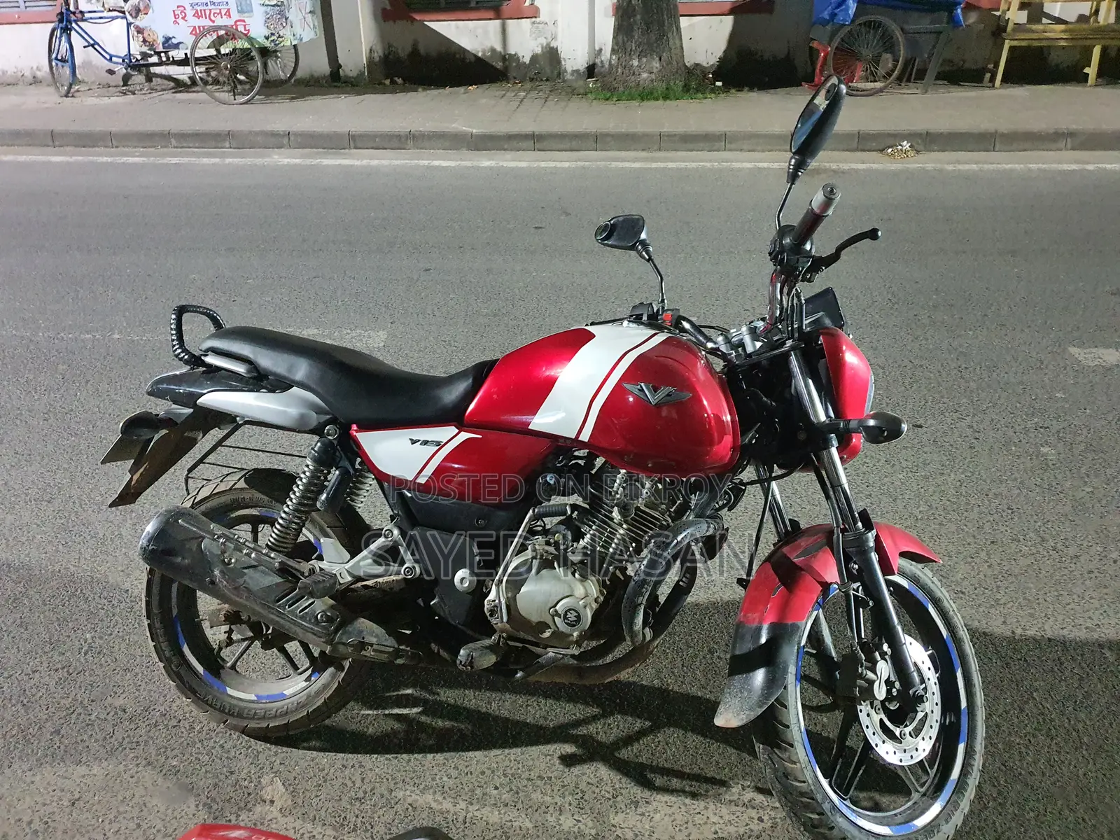 Bajaj V15 2017 Red