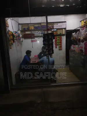 Thai Door and Showcase