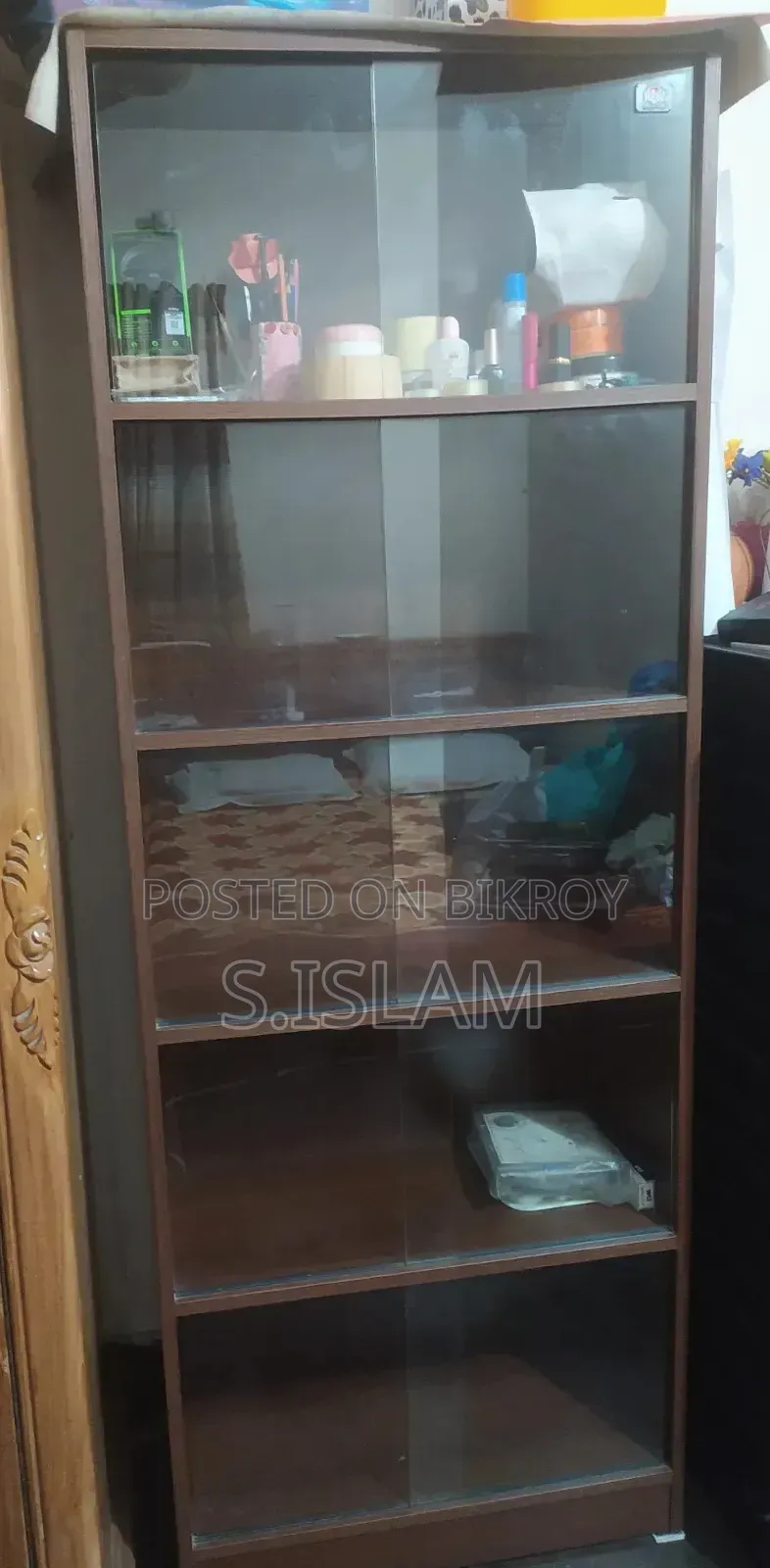 Regal Book Shelf