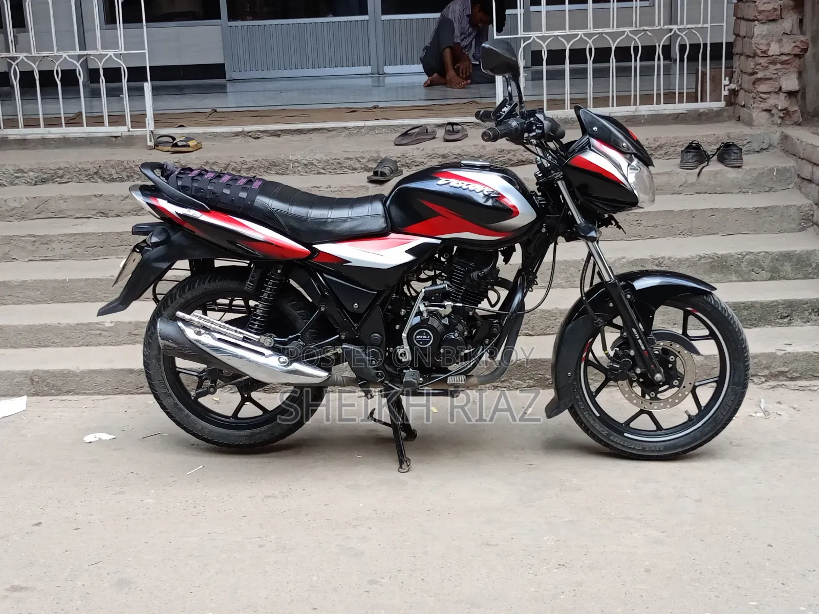 Bajaj Discover 125 2022 Black