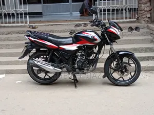 Bajaj Discover 125 2022 Black