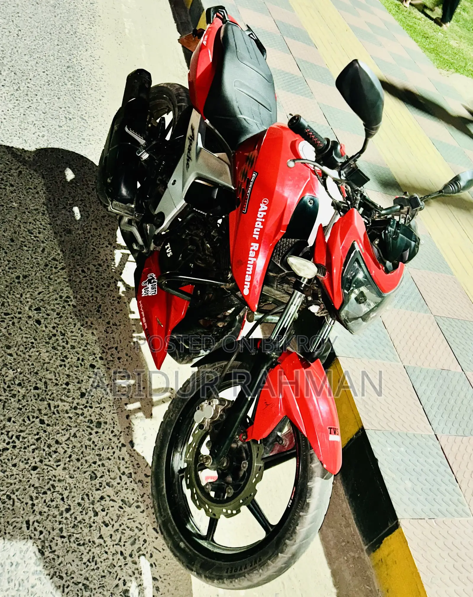 TVS Apache 160 4V 2020 Red